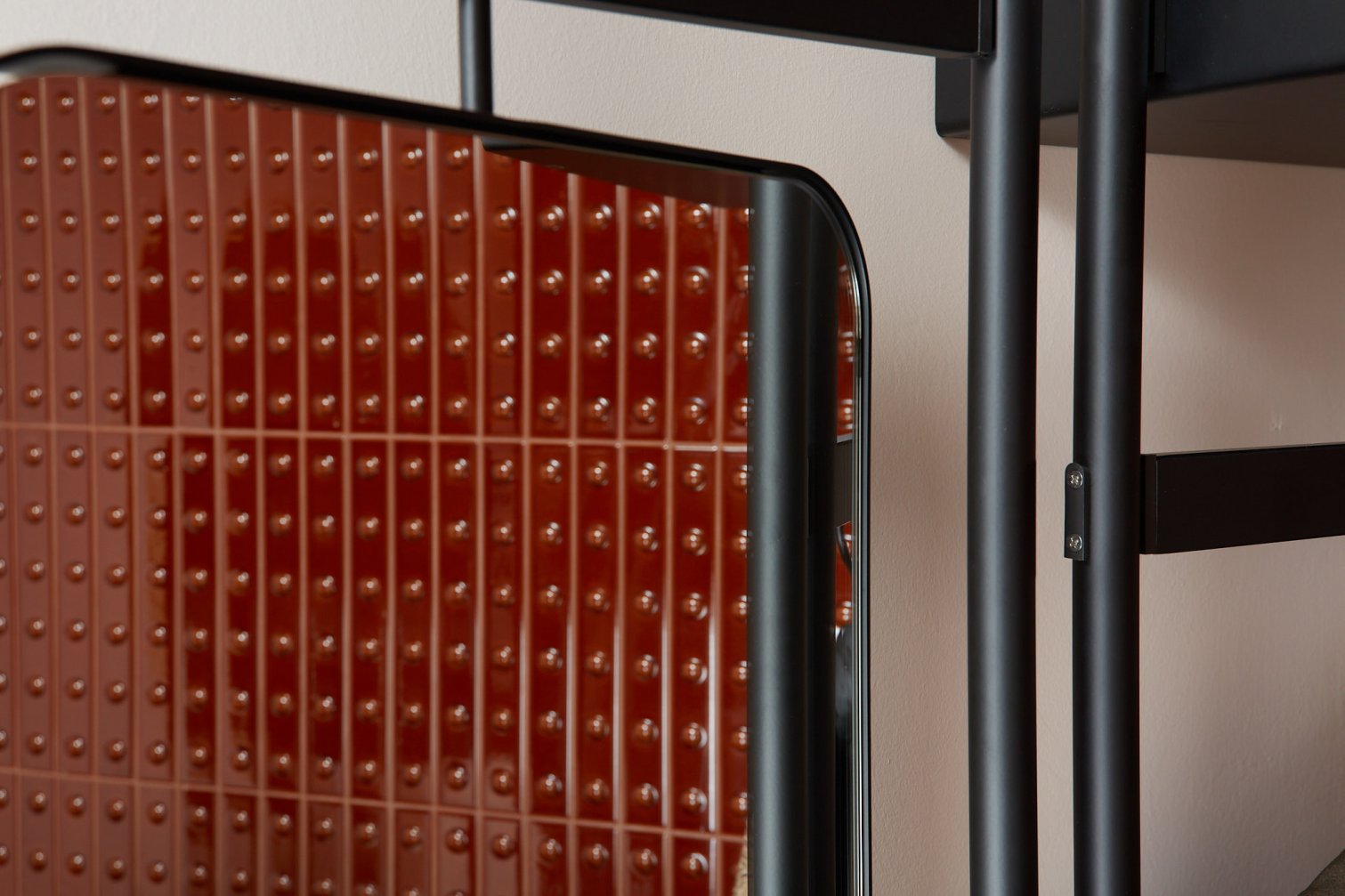 Nic Design, Over Parete attrezzata con specchio