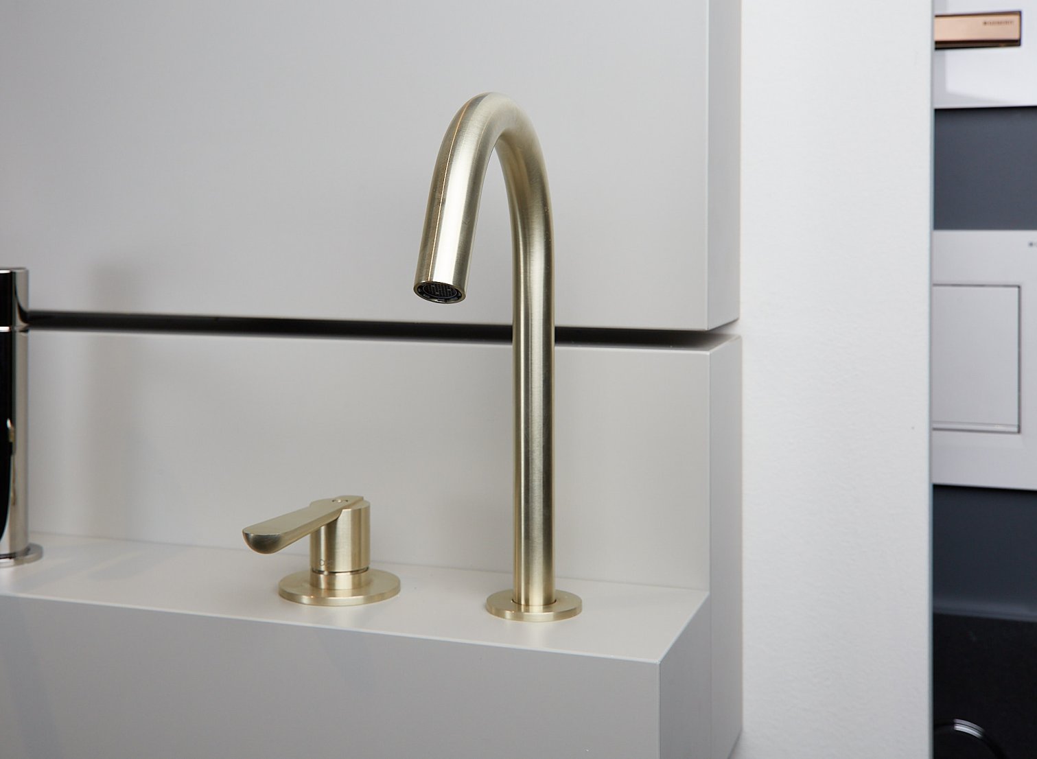 Cea, Lutezia Micelatore lavabo