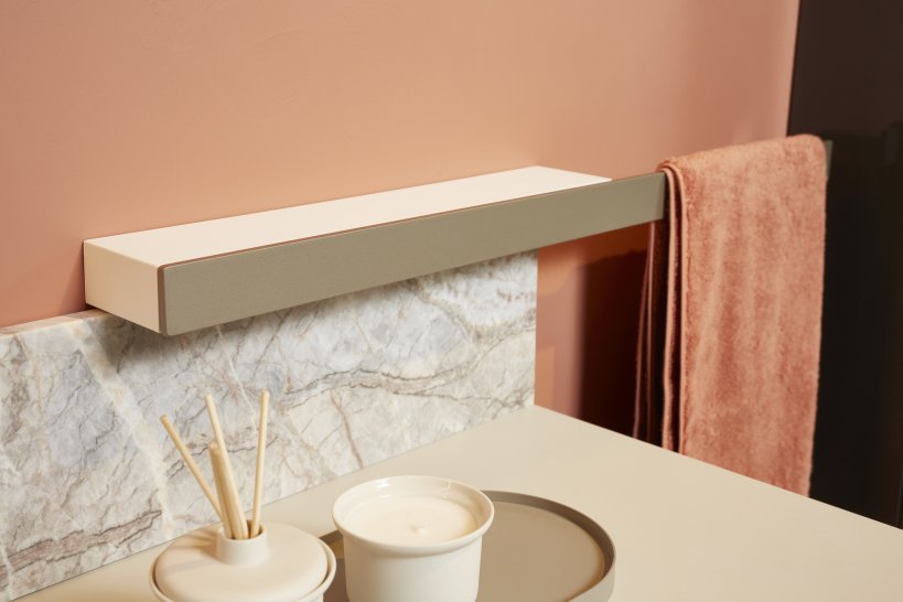 Aqua, Dogma Mobile portalavabo