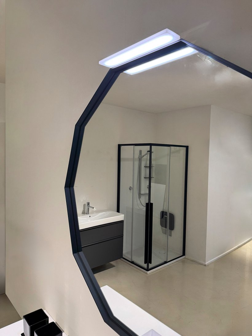 Idea, Deka Specchio