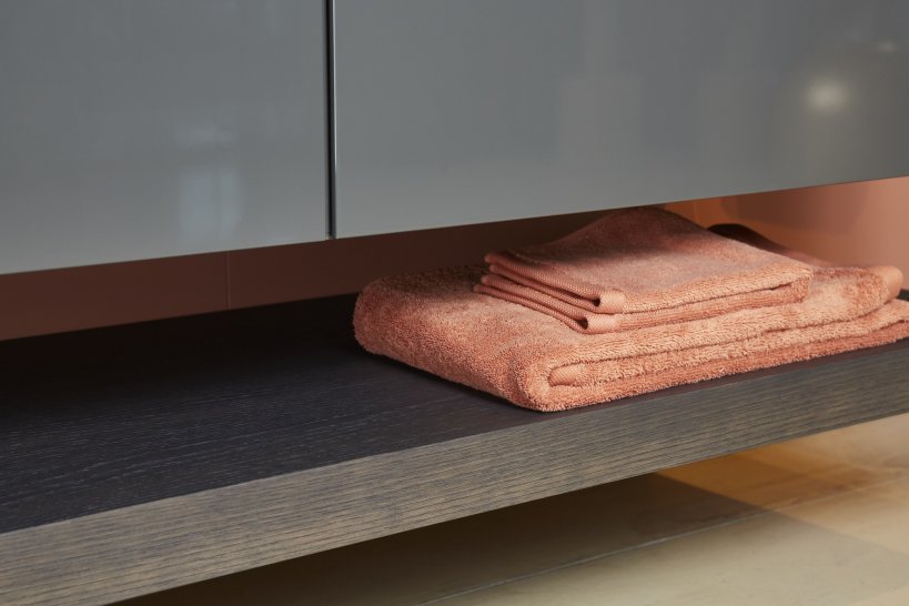 Aqua, Dogma Mobile portalavabo