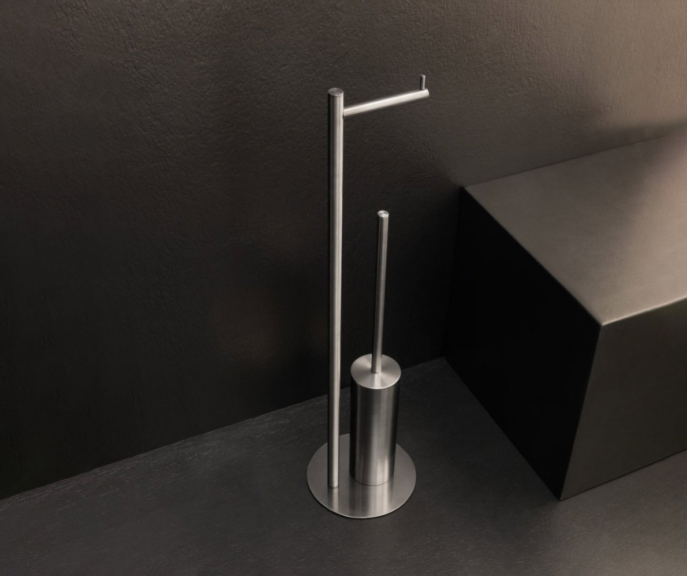 OML, Stiff Toilet paper holder