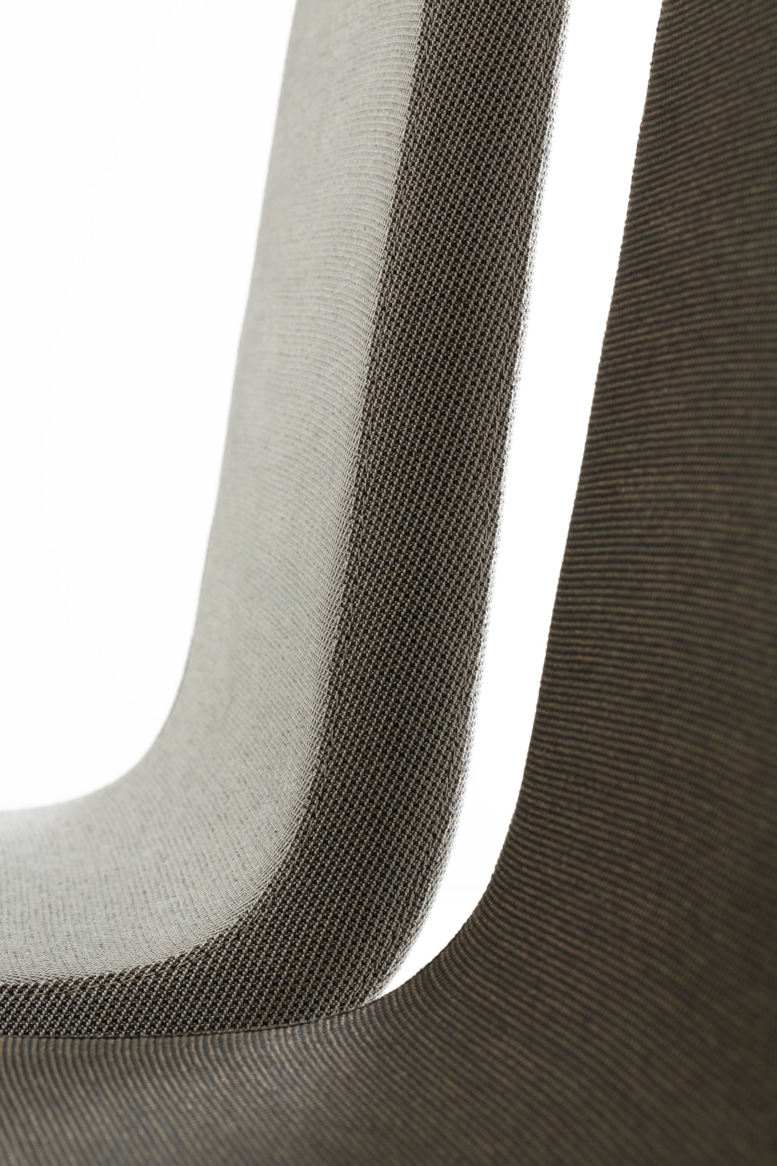 Pointhouse, Schwinger stackable Chair