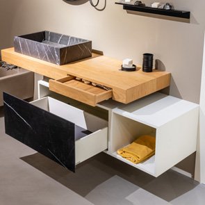 Aqua, Dogma Contenitore L 120 cm