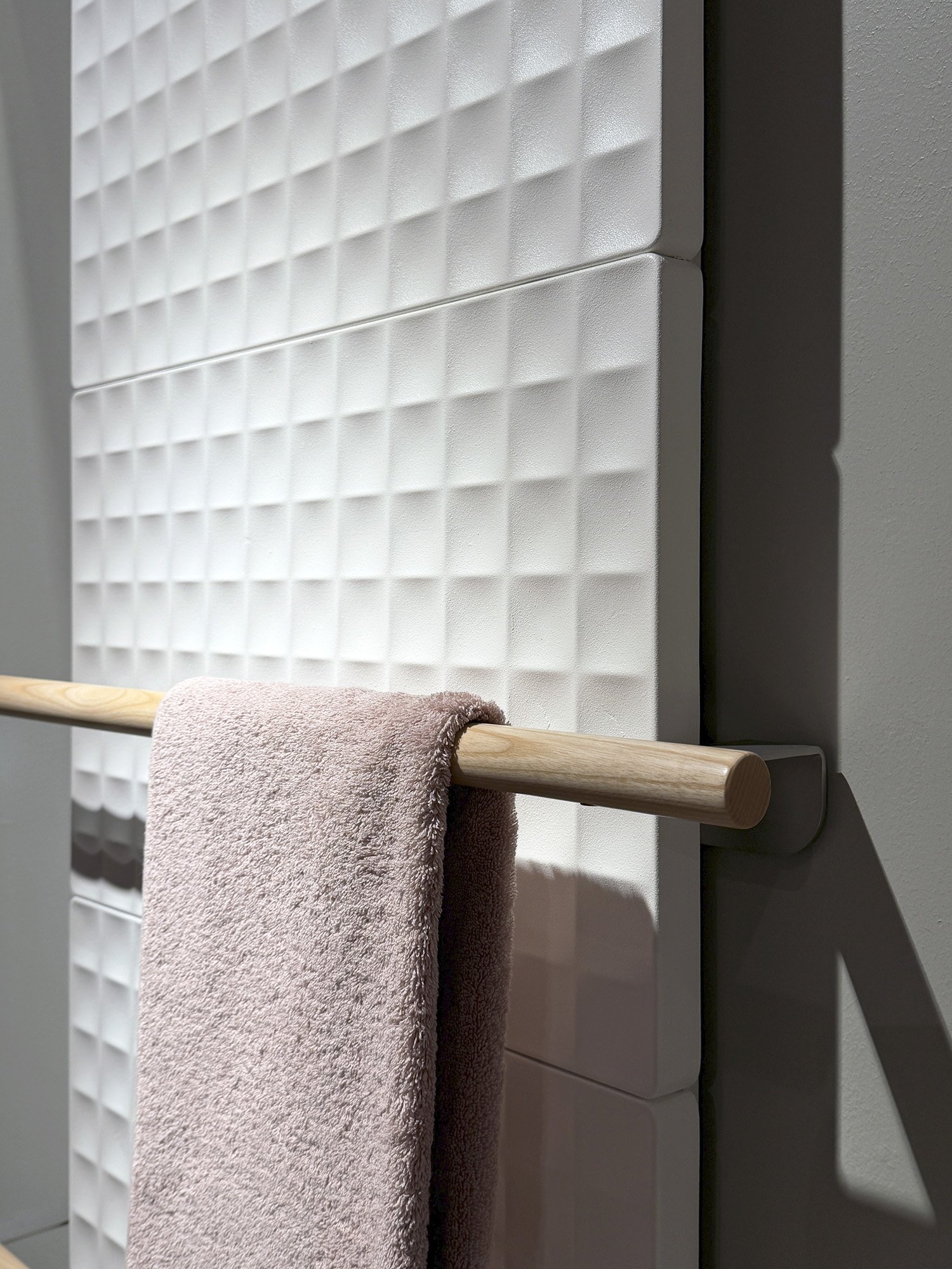 Antrax, Waffle V Design radiator 164x61 cm