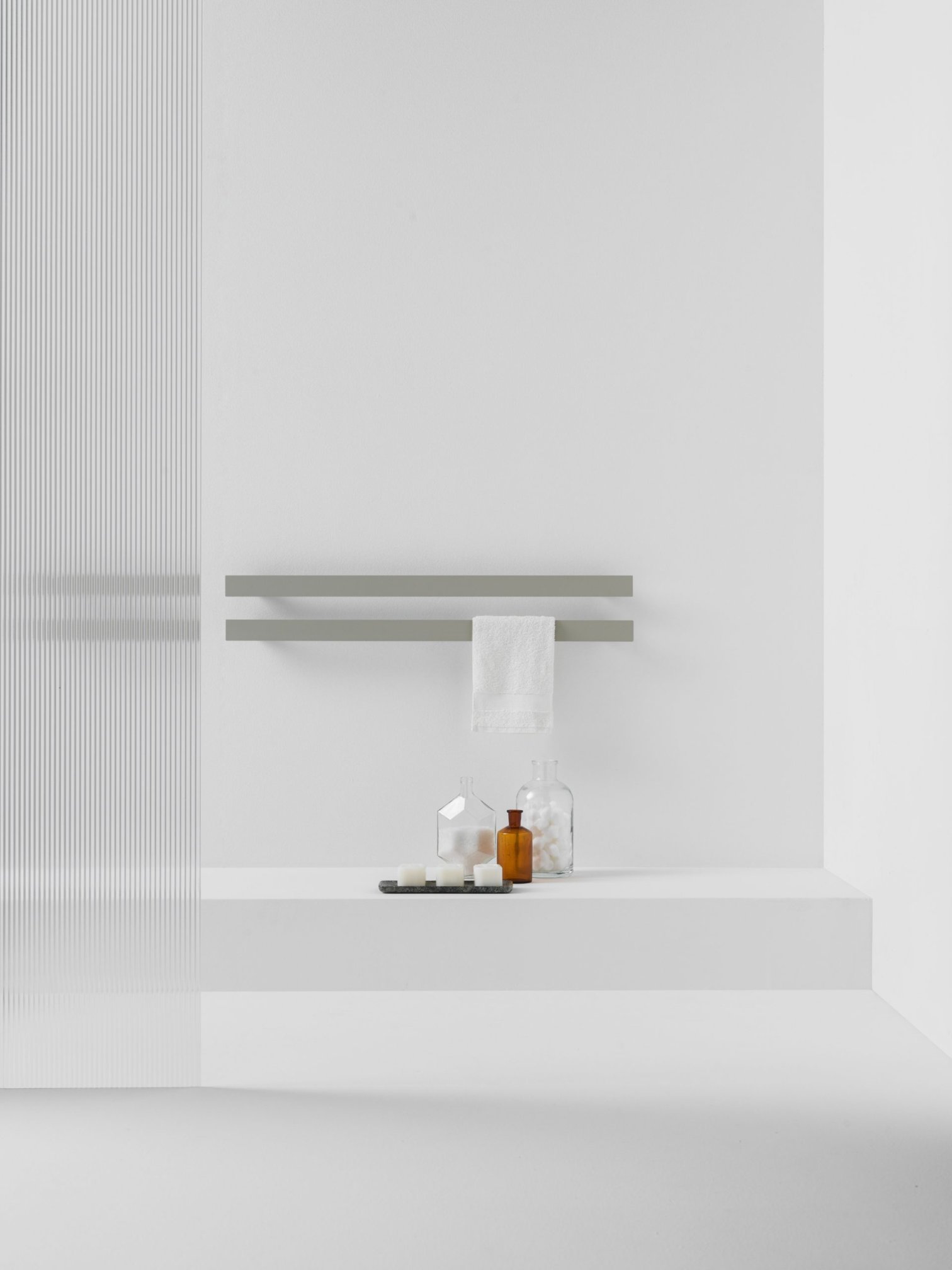 Antrax, Tavolina Scaldasalviette elettrico L 100 cm