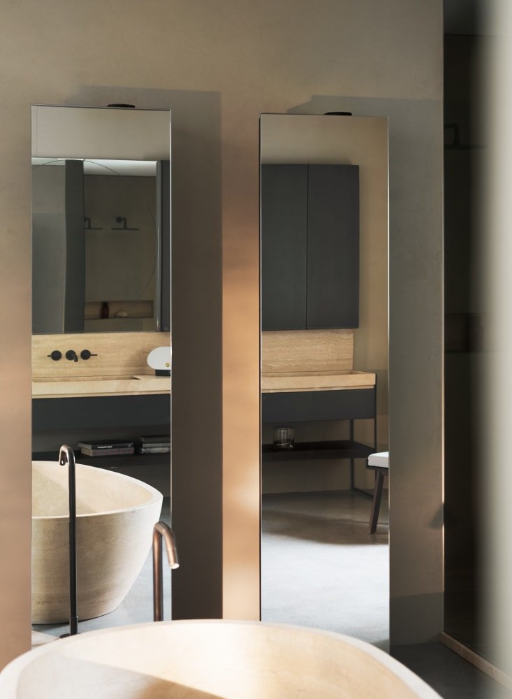 Agape, Voilà Mirror cabinet 209x50 cm