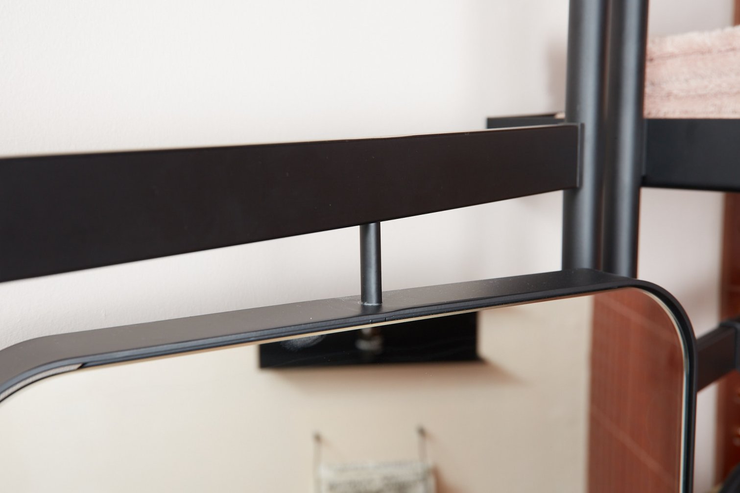 Nic Design, Over Parete attrezzata con specchio