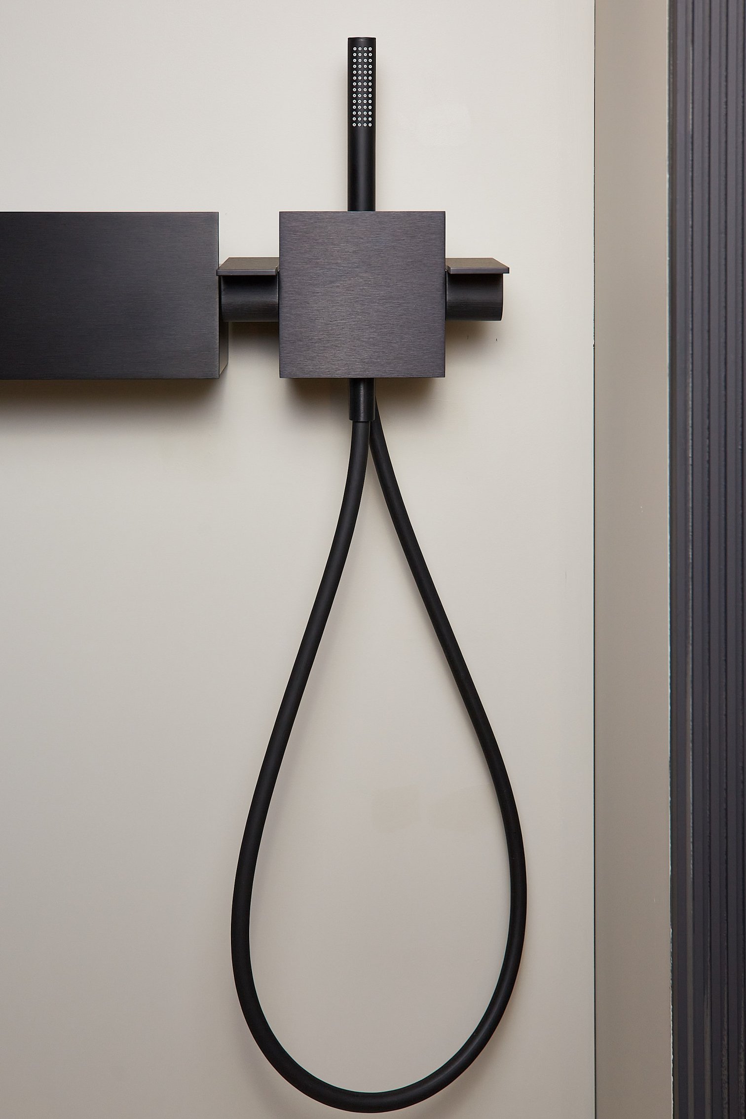 Agape, Sen Gruppo doccia