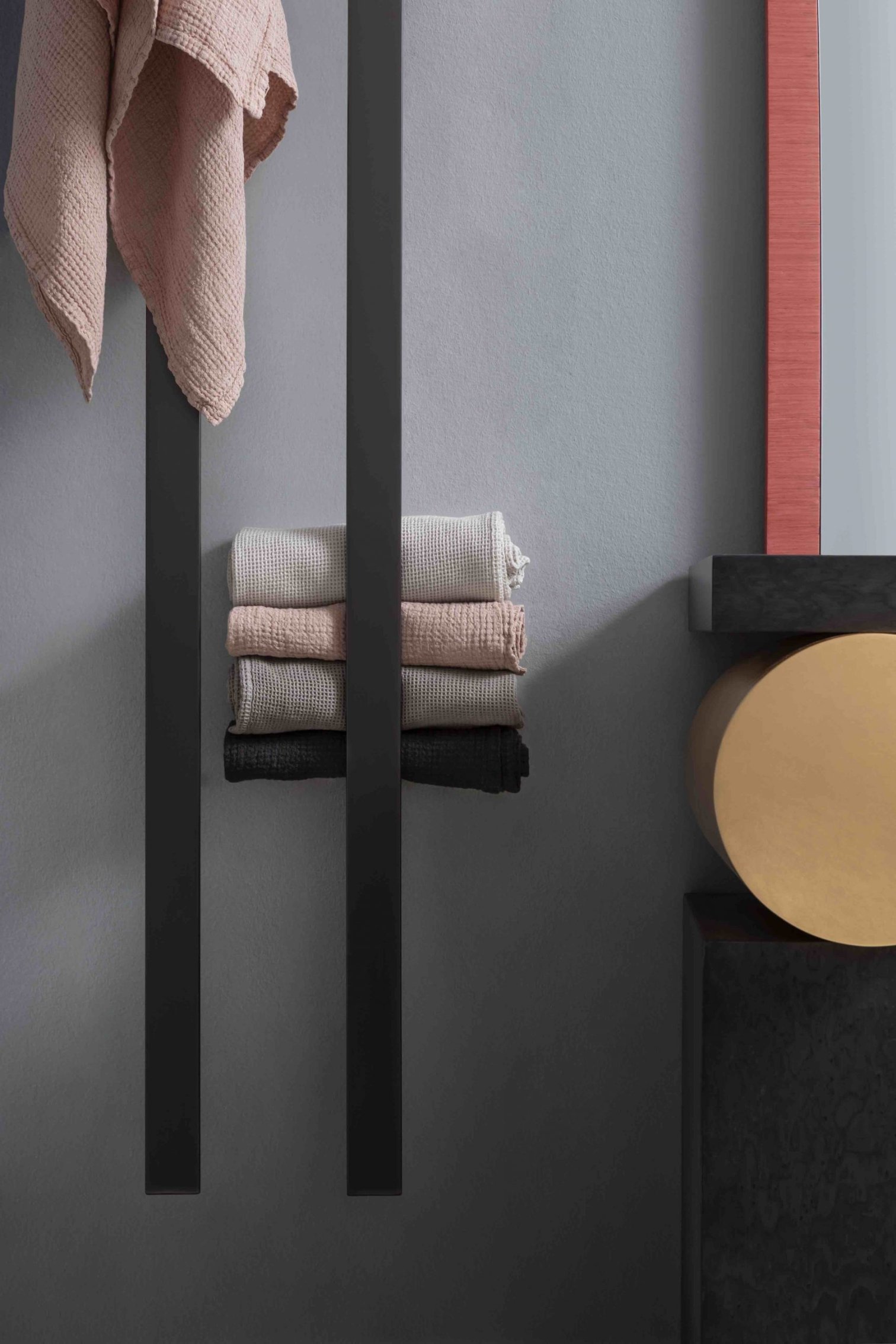 Tubes, I Ching Scaldasalviette elettrico 135x4 cm