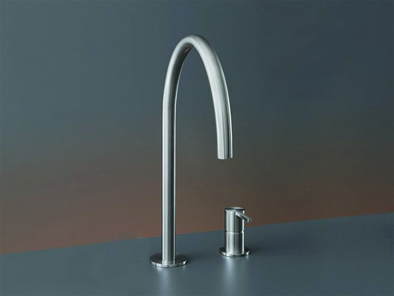 Cea, Innovo Mixer for washbasin