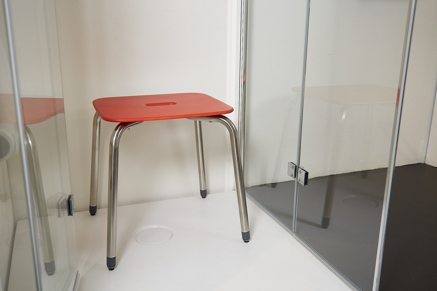 Ponte Giulio, Hug Sgabello