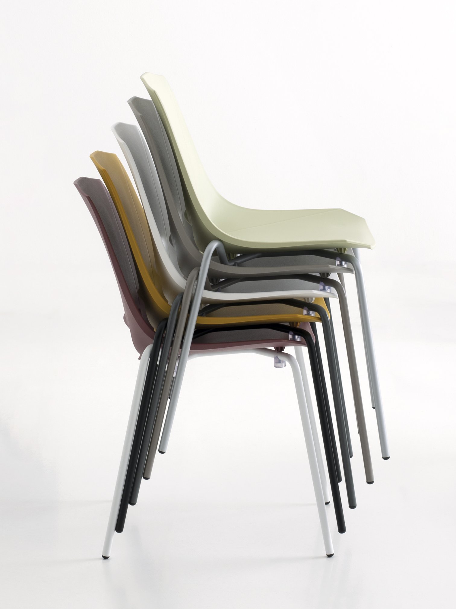 Pointhouse, Eva 2 stackable Chair
