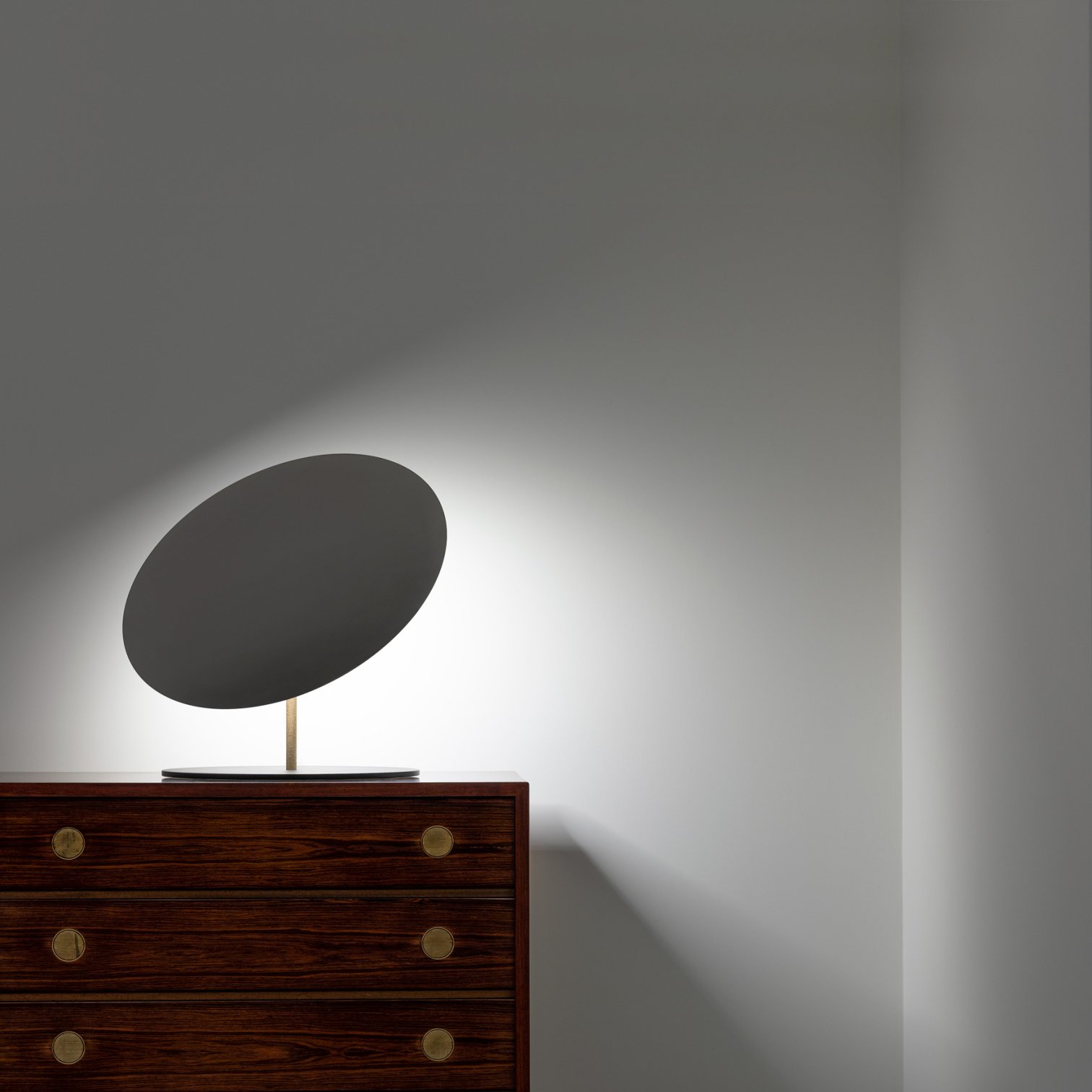 Davide Groppi, Calvino Lampada da tavolo