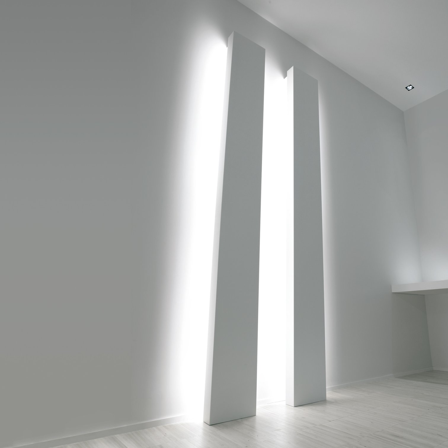 Davide Groppi, Banner Floor lamp