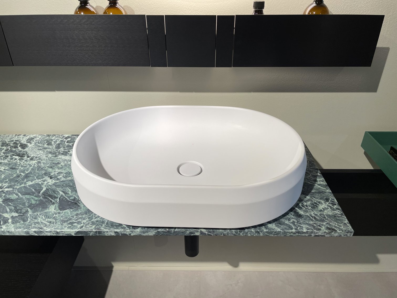 Agape, Lariana Washbasin