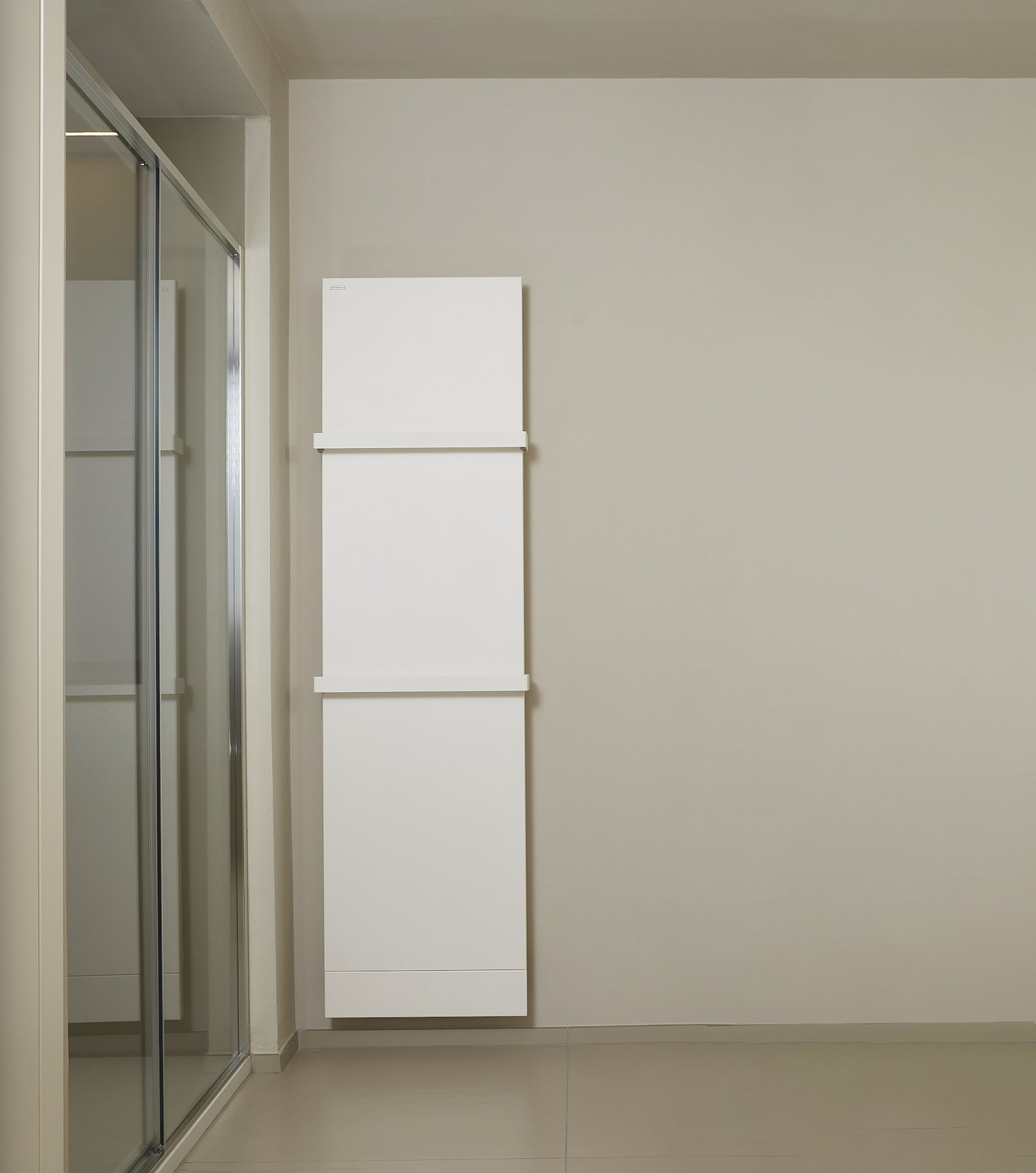 Antrax, TI_Q VD Designer radiator 183x53 cm