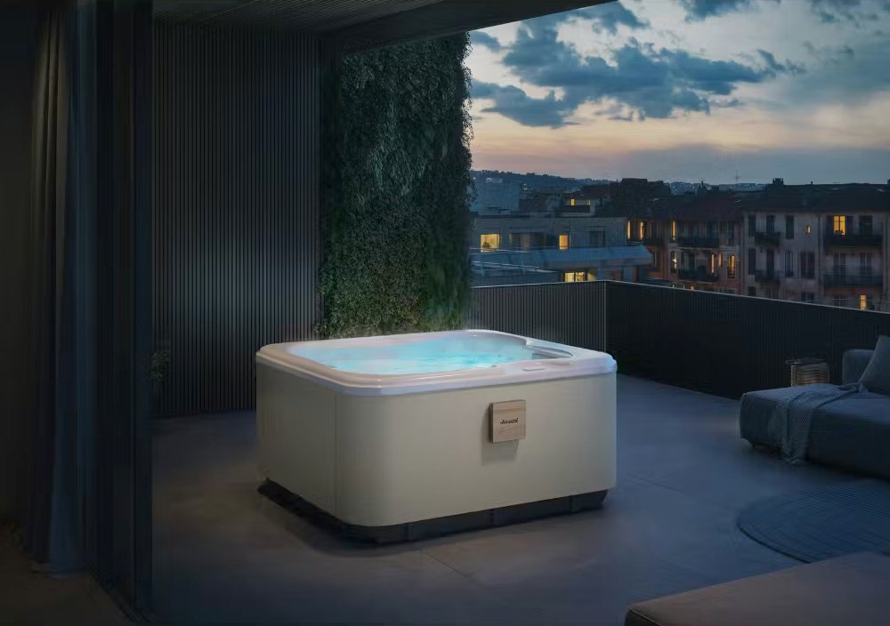 Jacuzzi, LODGE+ S Hot tub