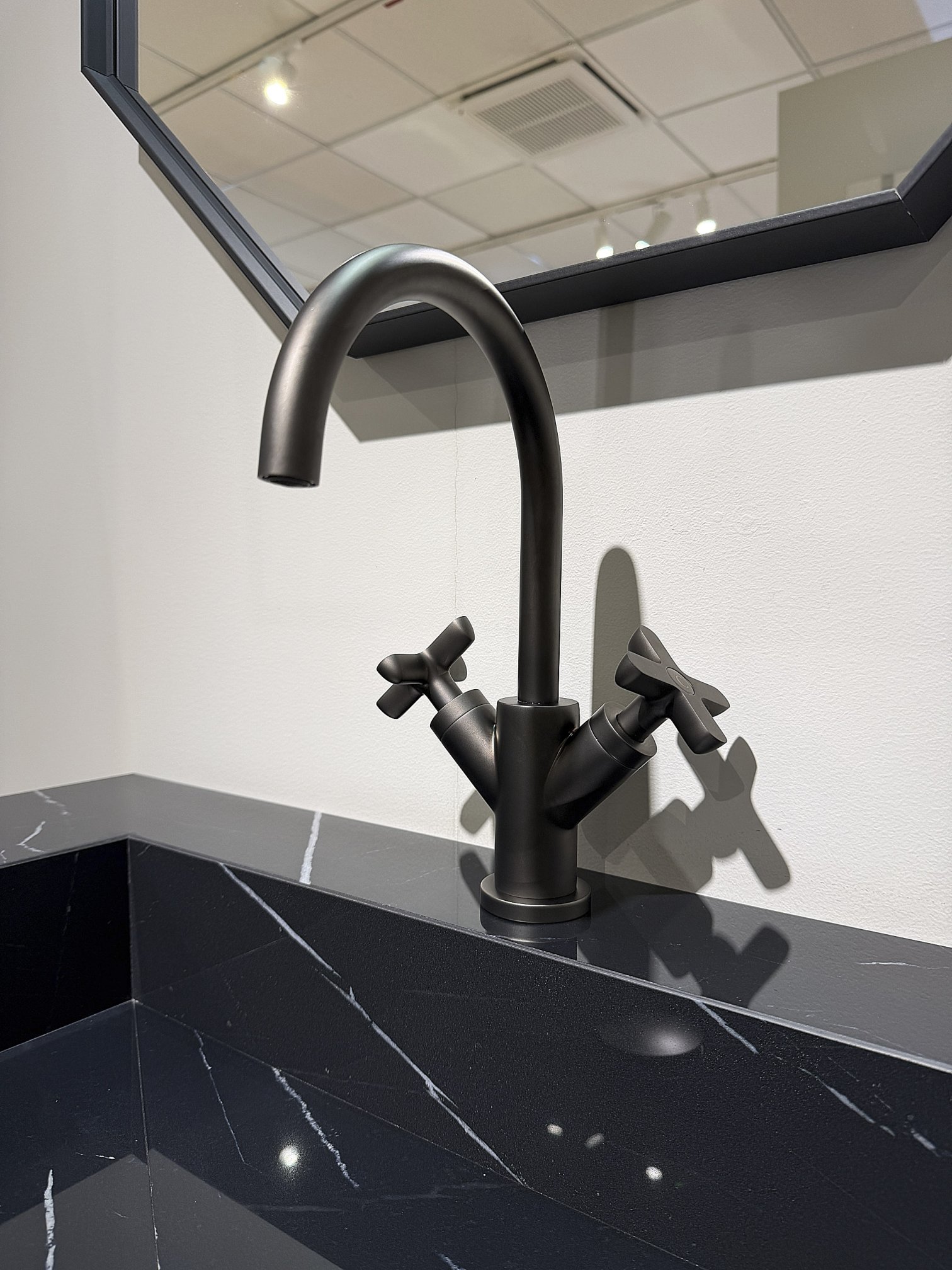 Fantini, Icona Classic Gruppo lavabo Matt GUN Metal PVD