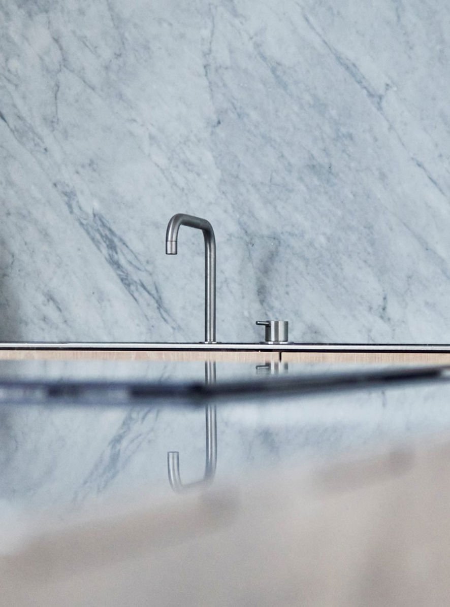 Vola, 590 Miscelatore lavello
