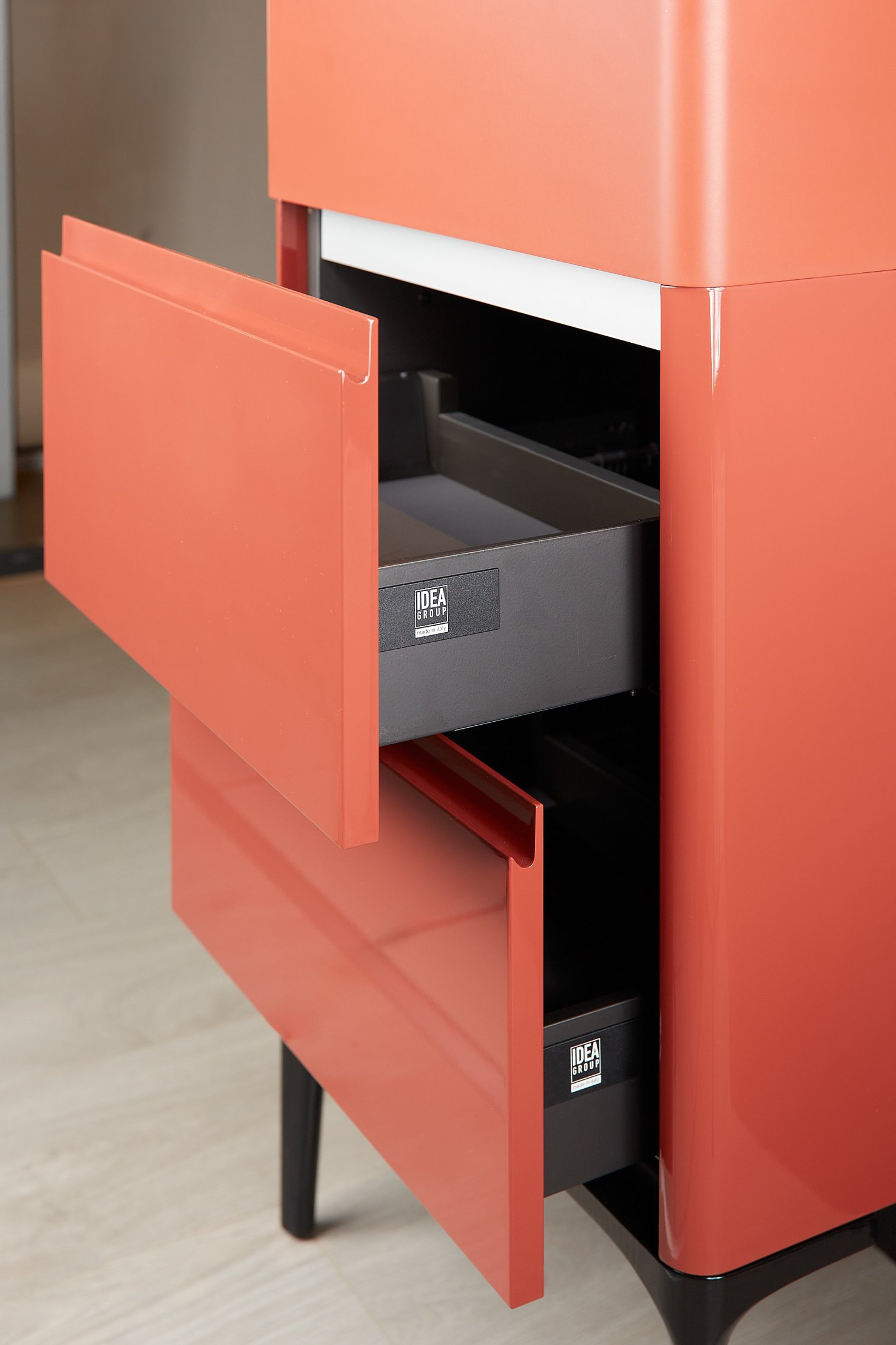 Idea, Seventy Form Mobile portalavabo