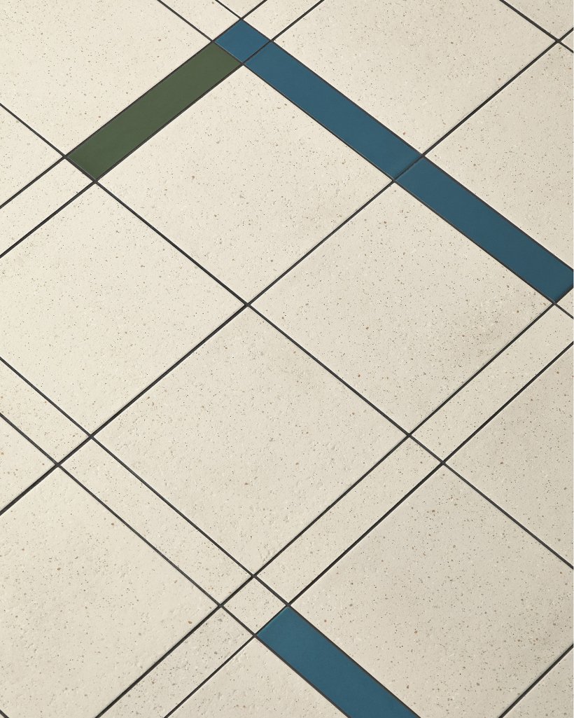 Mutina, Time