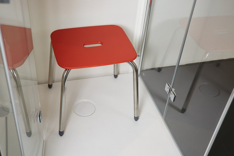 Ponte Giulio, Hug Sgabello