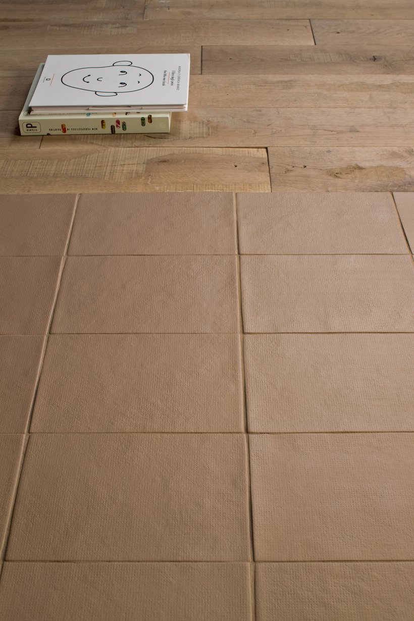 Mutina, Bas-Relief Code 18x54 cm