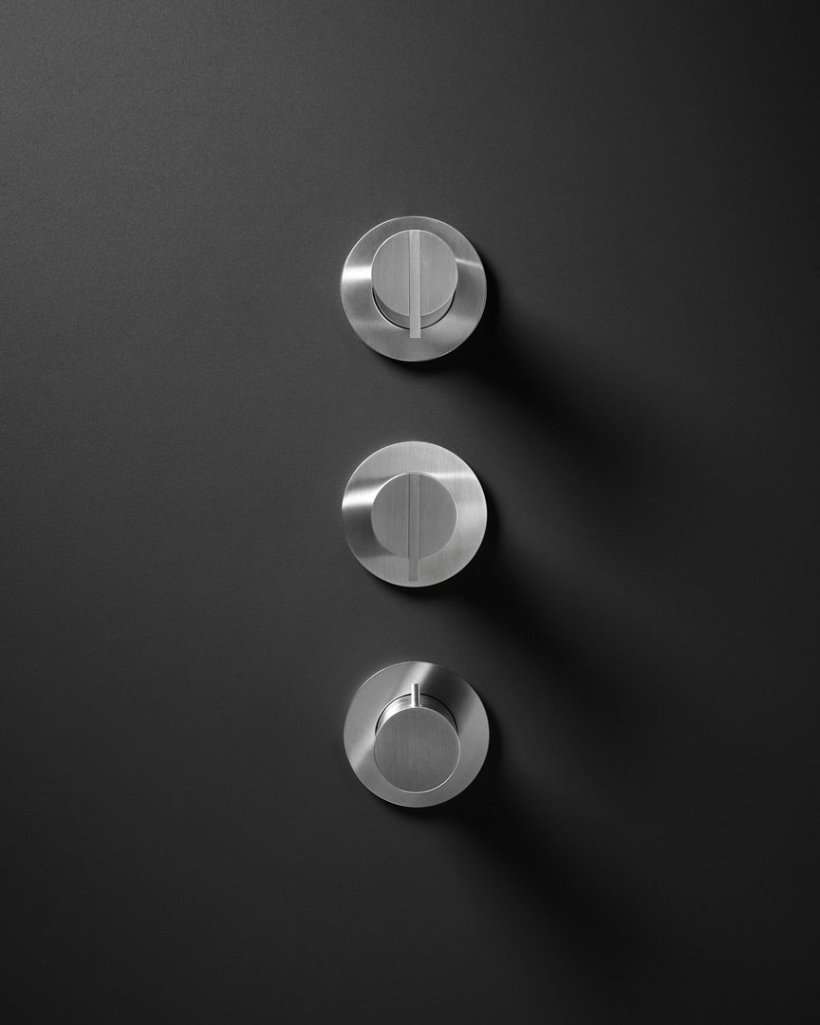 antoniolupi, Essentia Thermostatic mixer for shower