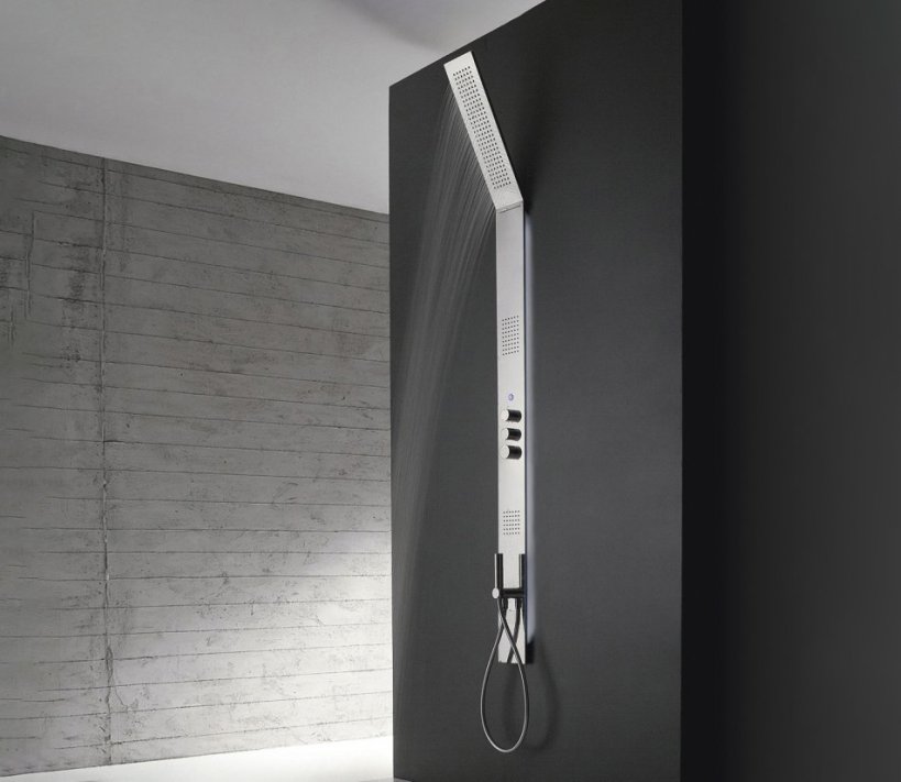 Zazzeri, Obliqua Colonna doccia