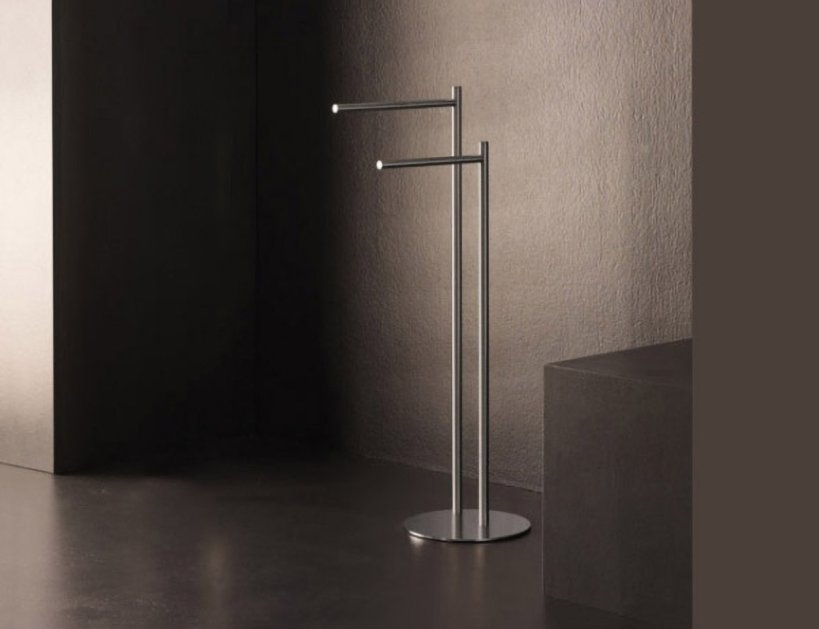 OML, Stiff Towel stand