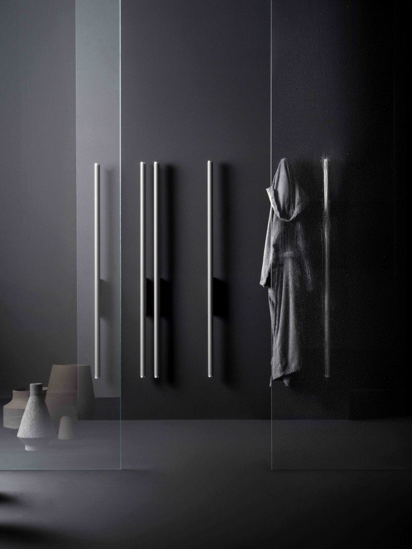 Antrax, Tina Electric towel warmer L.142 cm