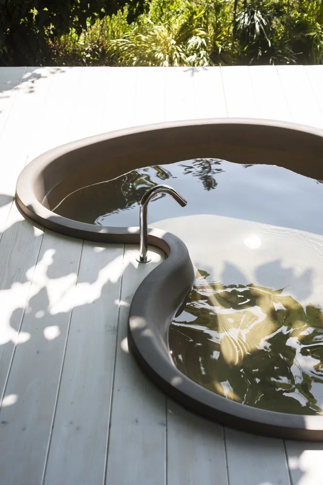 Agape, DR Cementoskin Built-in Bathtub 189,5x139,5 cm