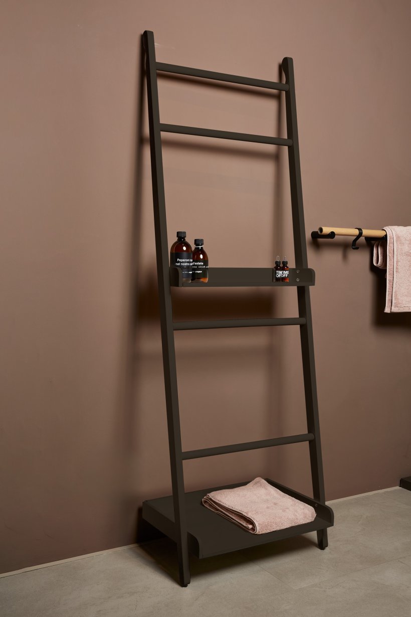 Agape, Stair Towel rack