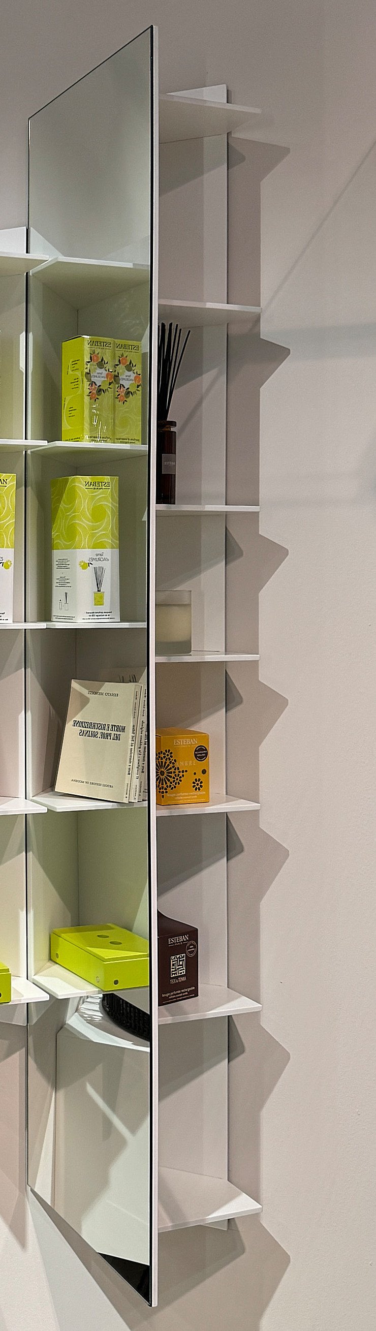 Boffi, Ctline Contenitore a parete L36,6, P26,4, H168 cm Specchio