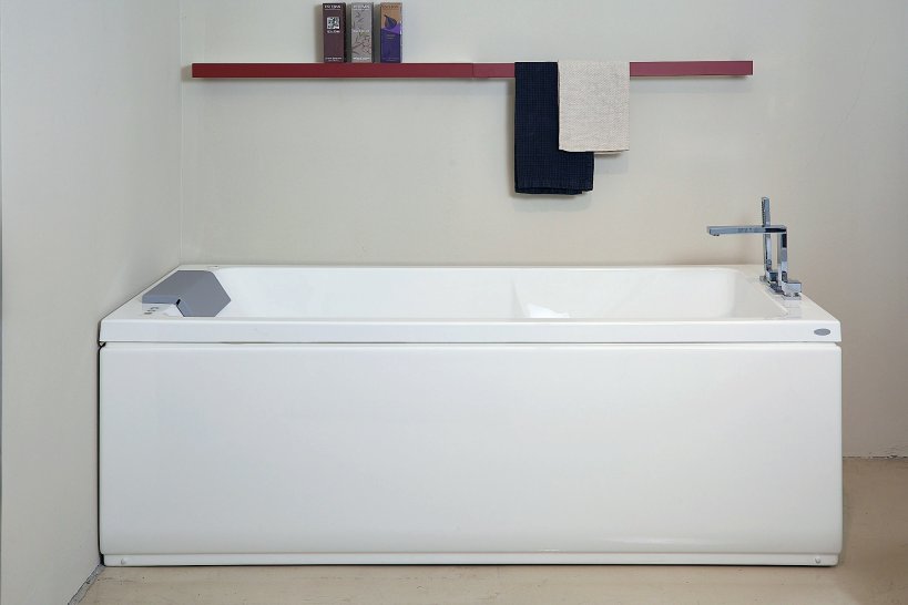 Jacuzzi, Sharp Whirlpool tub 170x75 cm