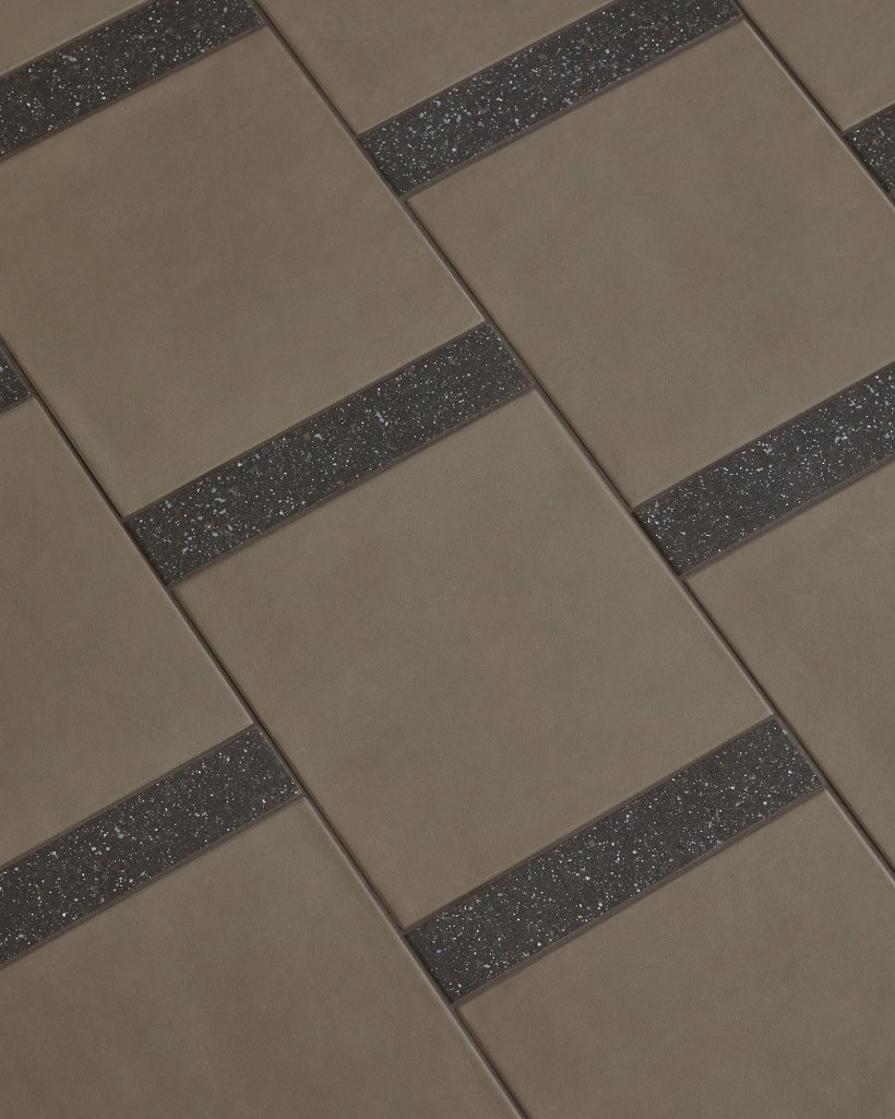 Mutina, Time