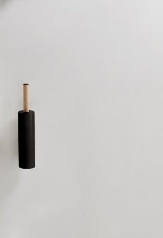 Agape, Dot Line Porta scopino a parete Nero