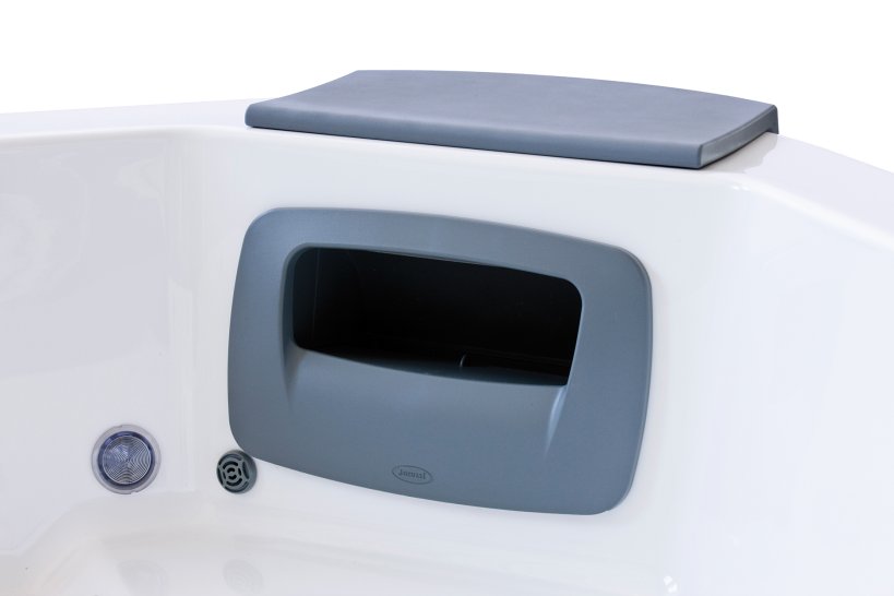 Jacuzzi, Delos Hot tub