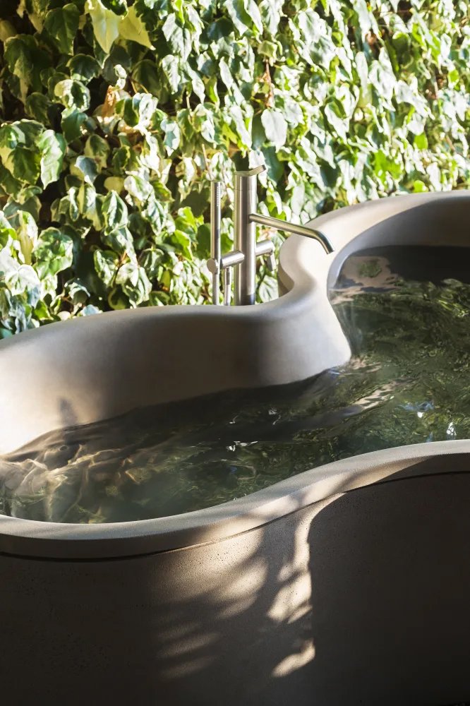 Agape, Free-standing DR Cemento bathtub in Cementoskin  190x140 cm