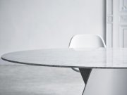 Zanotta, Elica Ø 158 cm Table