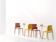Pointhouse, Ovo 70x65.6 cm Table