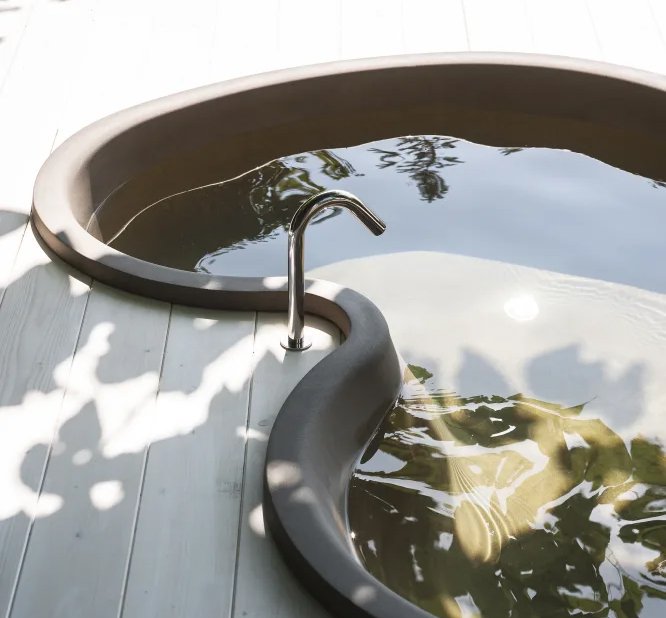 Agape, DR Cementoskin Built-in Bathtub 189,5x139,5 cm 