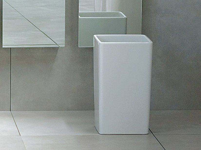Flaminia, Cest Waste bin 